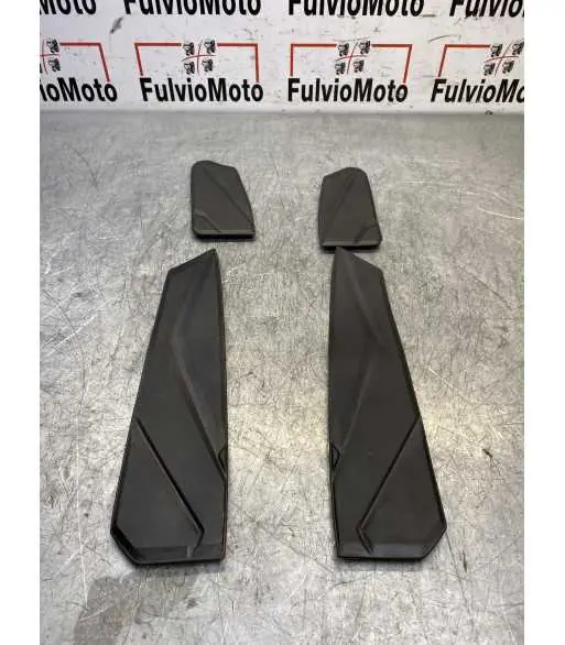 Tapis marche pied HONDA FORZA 300 – 2018 Paiement Sécurisé