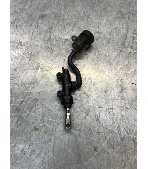 Prix Choc Maître-cylindre de frein Arrière TRIUMPH STREET TRIPLE 765 – 2022