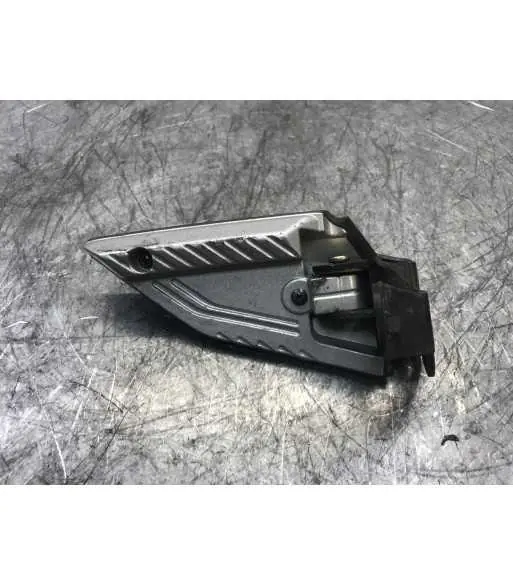 Promotion Platine repose pied Arrière Droit PEUGEOT belville 125 – 2020