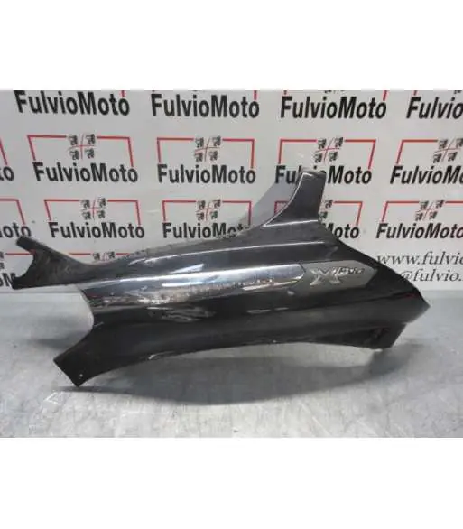 Vente Directe Flanc de selle Arrière Gauche PIAGGIO XEVO 125 – 2014