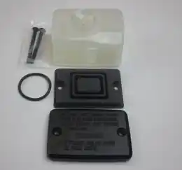Prix Cassé Kit réservoir maître-cylindre HONDA CX500C 1981-82