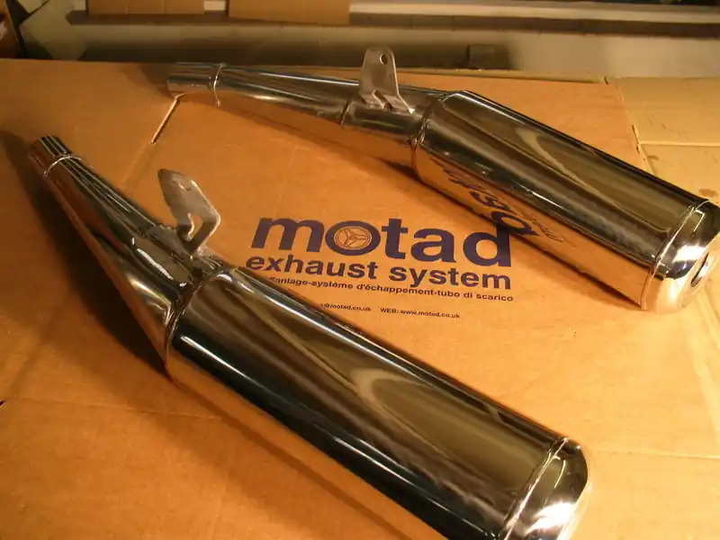 Promotion Saisonnière 2 Silencieux Motad N-Eta inox poli pour FJ1200 86/87