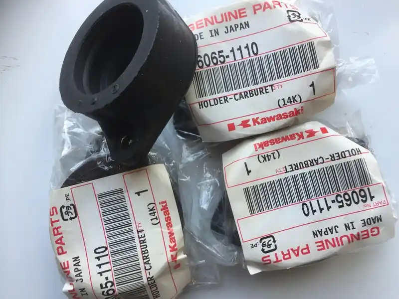Pipes d'admission pièce d'origine pour Kawasaki GPz550 1984-1986 ZX550 Jusqu&rsquo;à Épuisement Des Stocks