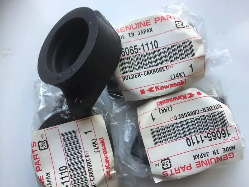 Affaire À Saisir Pipes d'admission pièce d'origine pour Kawasaki 550 Ltd à cardan