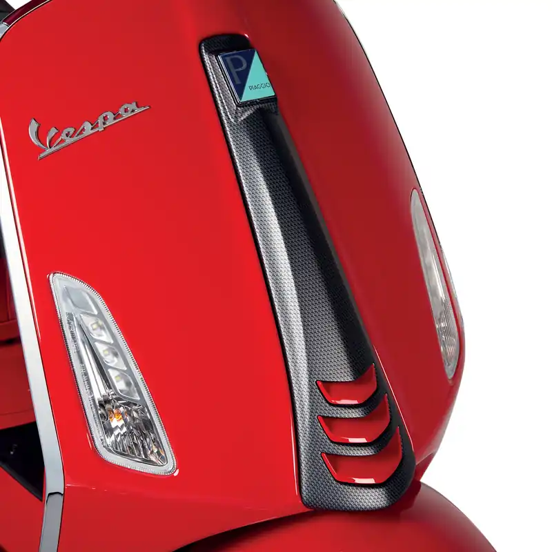 Super Prix Couverture du bouclier avant (cascade) en look carbone pour Vespa Sprint