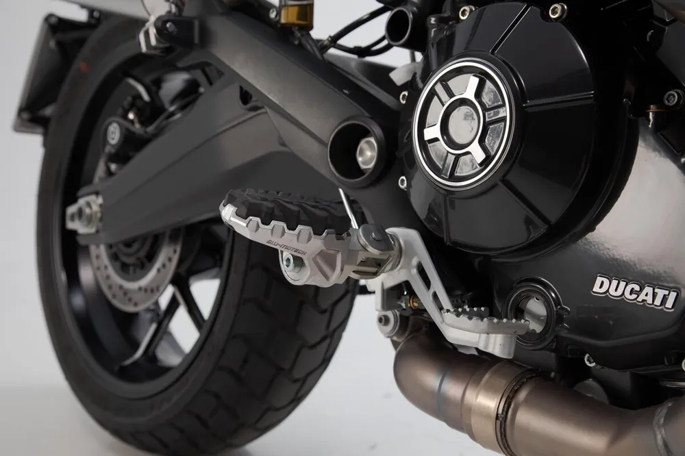 SW-Motech Repose-pieds réglables EVO, acier inoxydable, pour Ducati Multistrada 1200 /S – SW Motech Offre Limitée