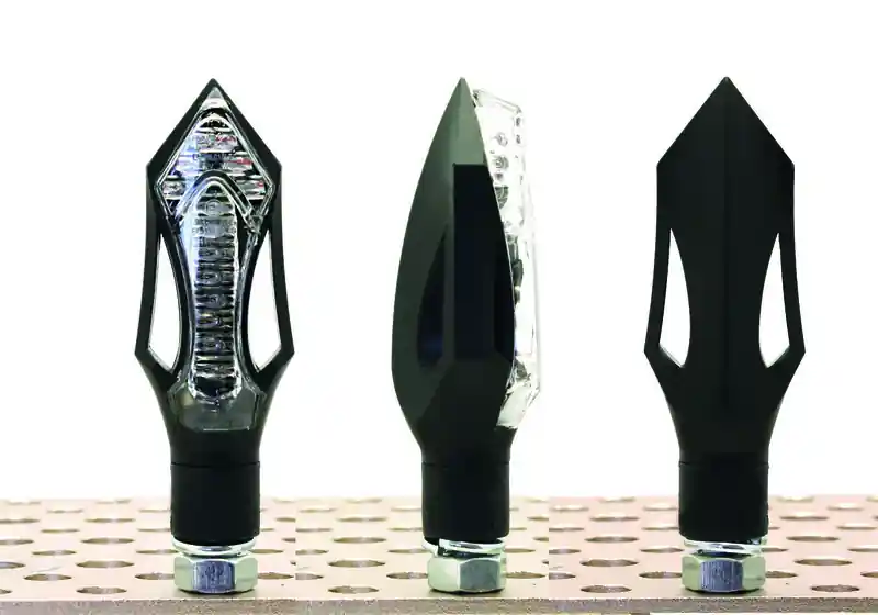 Haute Qualité V PARTS Clignotant LED flèche noir, universel