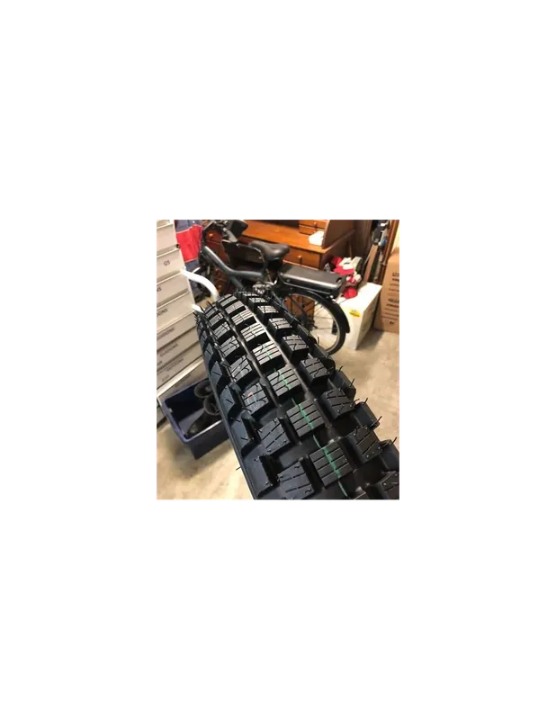 Pneu Arrière IRC 4.00 x 18 Tube Type Offre Du Jour